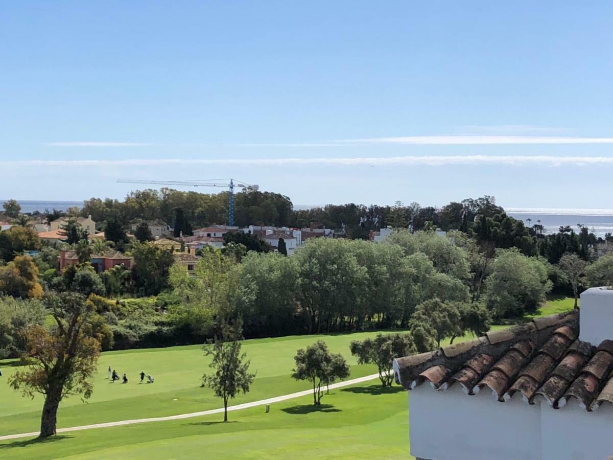 Apartamento Duplex Guadalmina Baja Apartment *